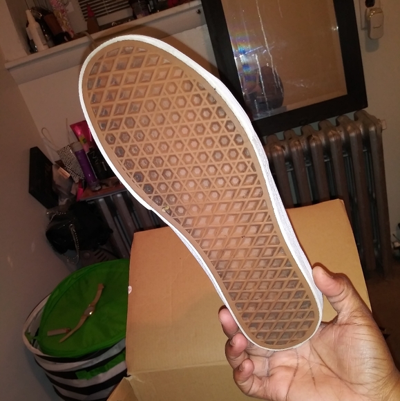 Shoes - Picture 2 of 4